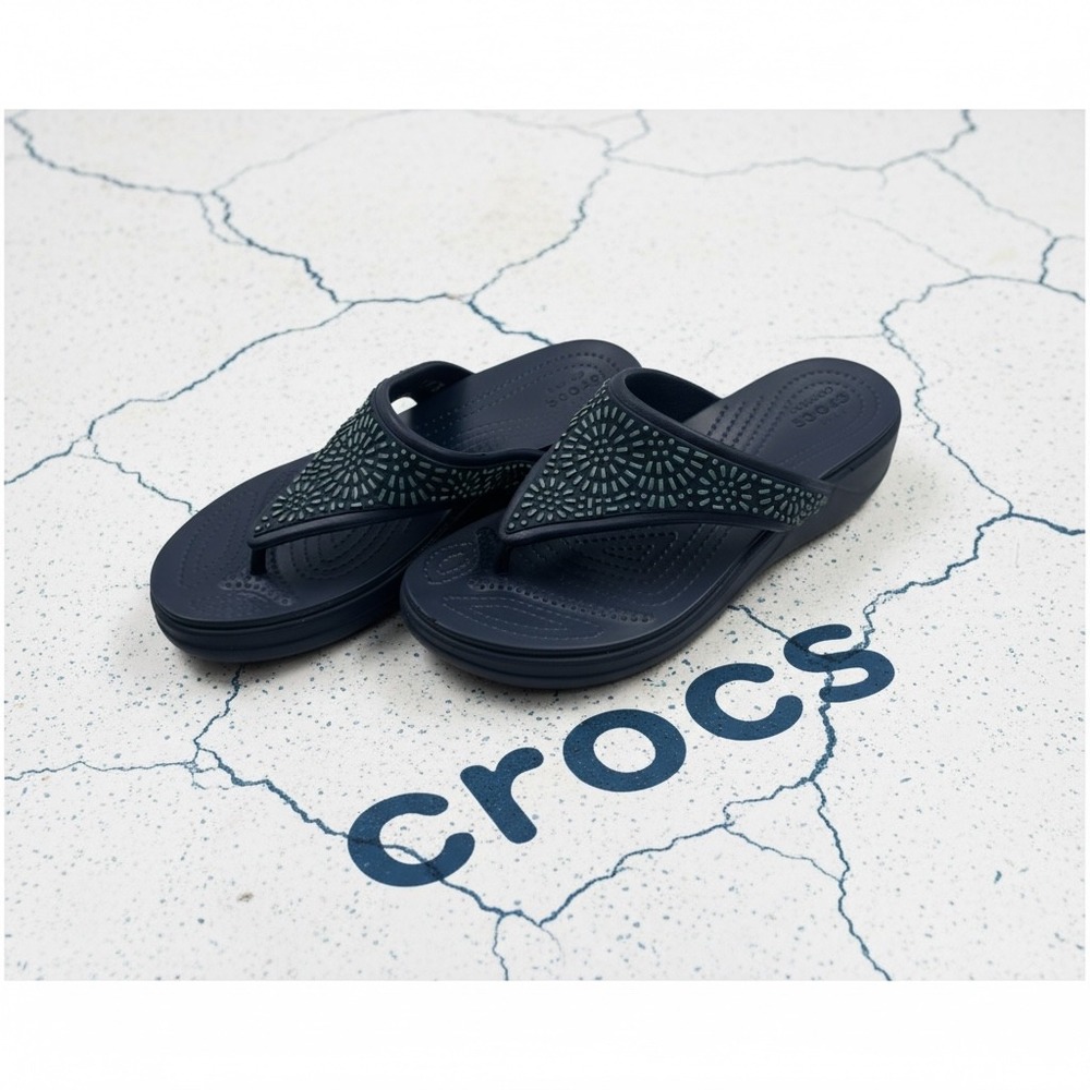 Crocs Monterey Metallic Embellished Wedge Flip Flops Navy Blue Womens 8 Sandal